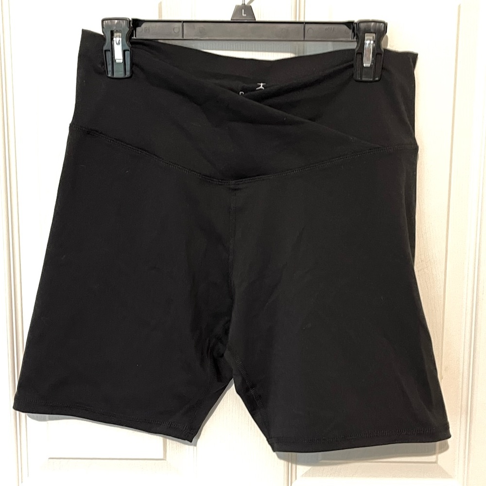 Black Biker Shorts Women’s Danskin Size Large